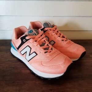 NEW BALANCE 574 WOMENS SHOES SZ 7.5 PEACH